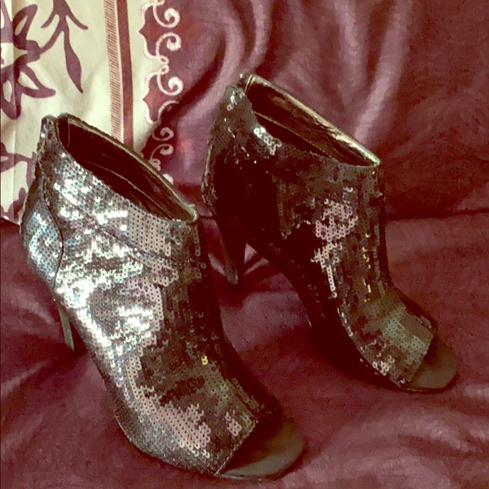 Steve Madden booties